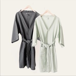 New Bathen waffle bathrobe in mint